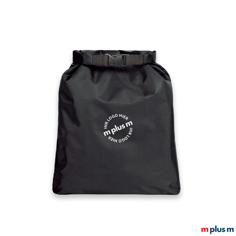 Schwarze Drybag Rolltop Tasche mit Logo Druck als Merch