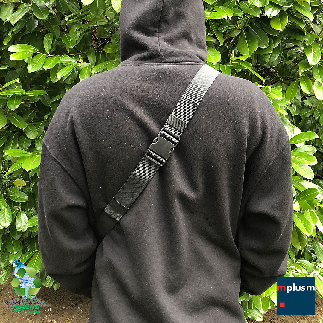 Waistbag-Schnalle-aus-RPET-RE Bauchtasche aus PET-Flaschen als Werbeartikel.