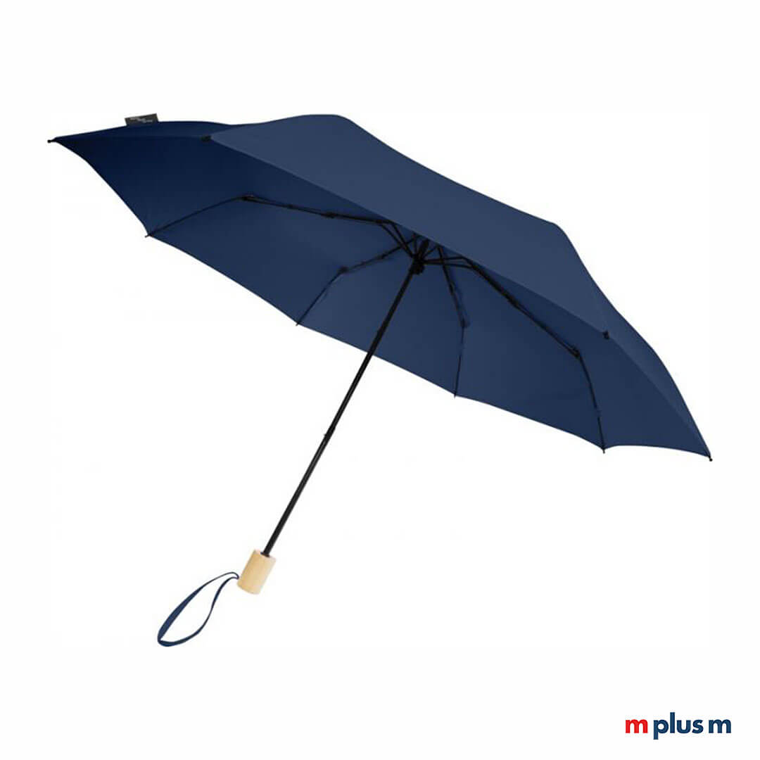 Nachhaltiger-Taschenschirm-in-dunkelblau-mit-eigener-Werbung-bedrucken-als-Give-Away-RE Dunkelblauer Regenschirm aus nachhaltigem RPET mit eigenem Namen bedrucken.