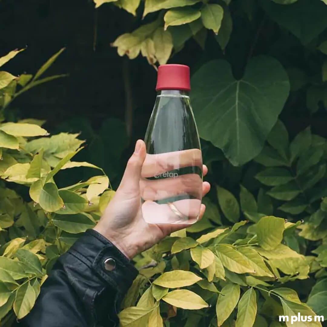 Retap Glasflasche nachhaltig produziert zum individualisieren mit Logo Retap Glasflasche nachhaltig produziert zum individualisieren mit Logo