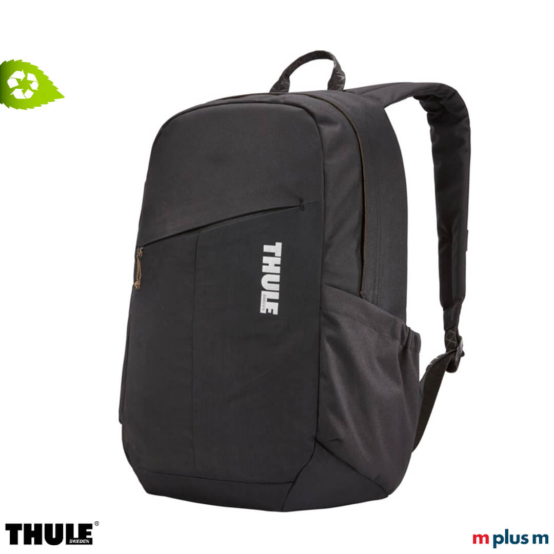 Nachhaltiger-Rucksack-aus-recycelten-Materialien-als-umweltbewusstes-Onboarding-Geschenk Nachhaltiger Rucksack von Thule als umweltfreundlicher Begleiter im Alltag