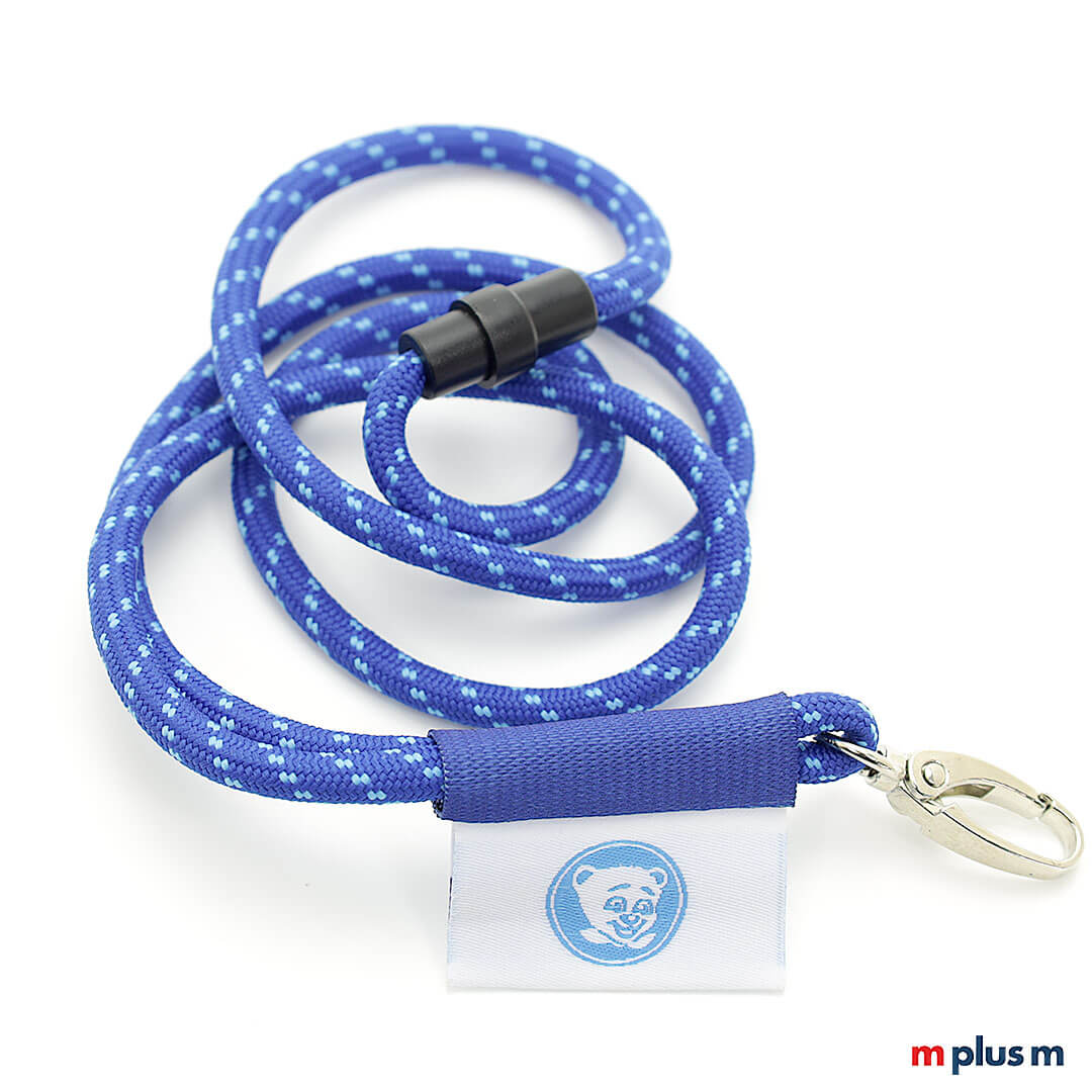 Nautic Flag Lanyard Blau mit Logo bedrucken Kordel Schlüsselband in Sonderanfertigung: Blau mit hellblauen Akzenten und Logo auf gewebtem Etikett