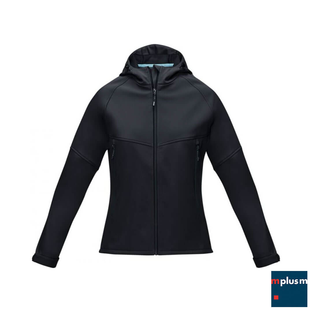 Schwarze-Softshell-Jacke-als-nachhaltiger-Werbeartikel-mit-Logo-bedrucken-RE Schwarze, recycelbare Allzweck-Jacke für Damen