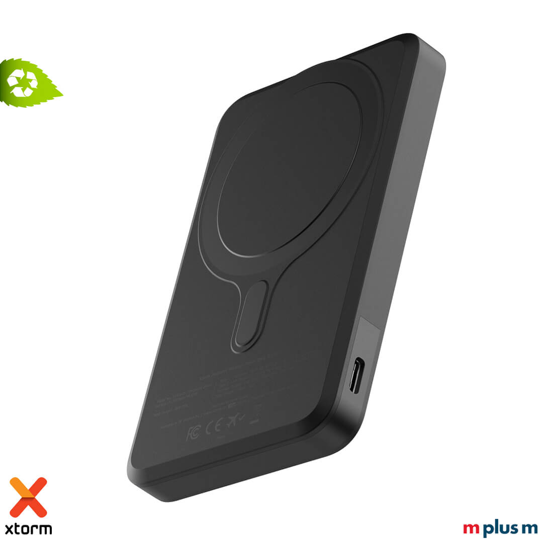 Xtorm MagSafe kompatible Powerbank 5000 mAh aus Recyclingmaterial mit LED Ladeanzeige und starker Magnetverbindung